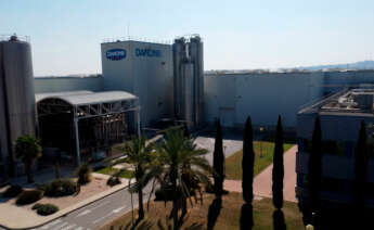 Exterior planta Danone. Danone