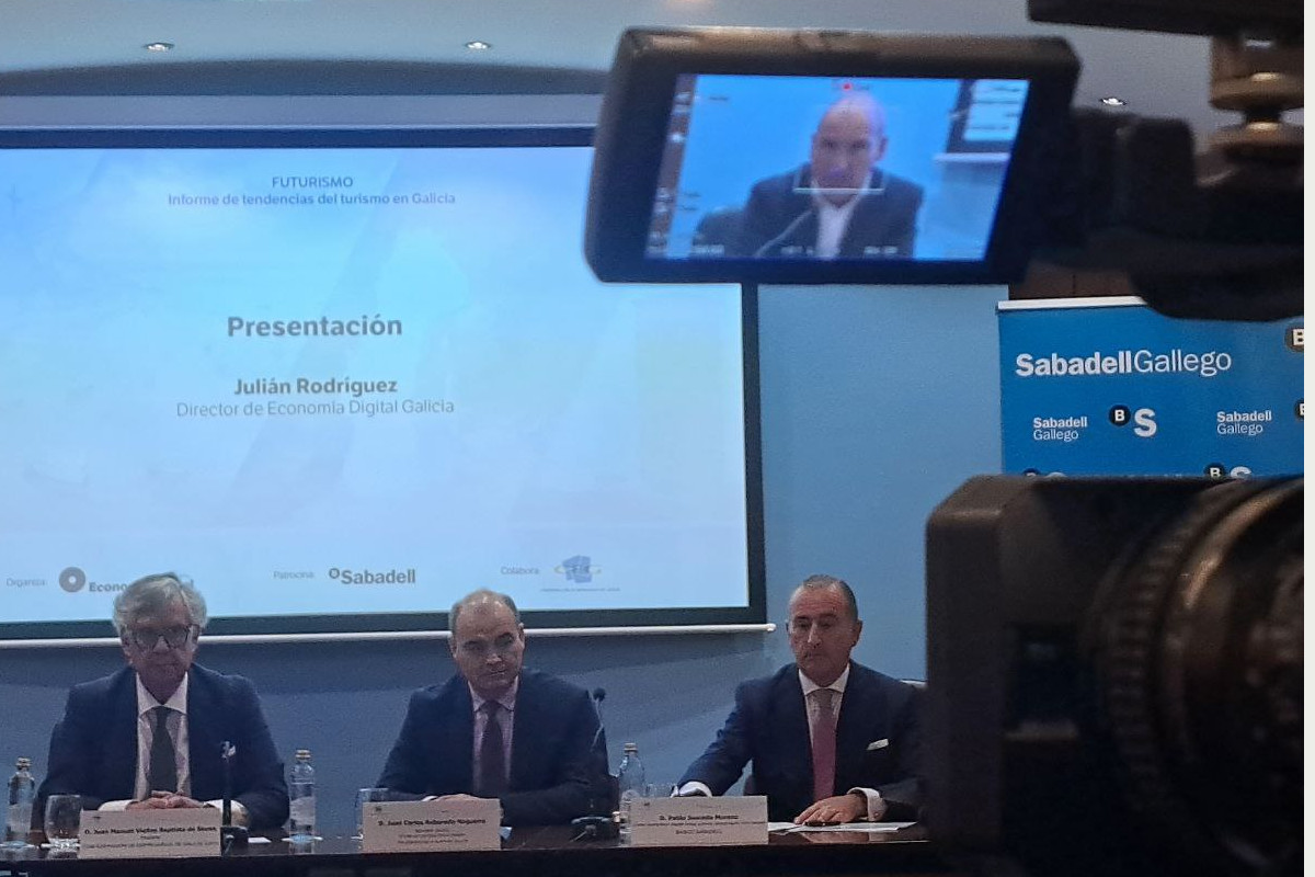 De izquierda a derecha, Juan Manuel Vieites, Juan Carlos Reboredo y Pablo Junceda / EDG