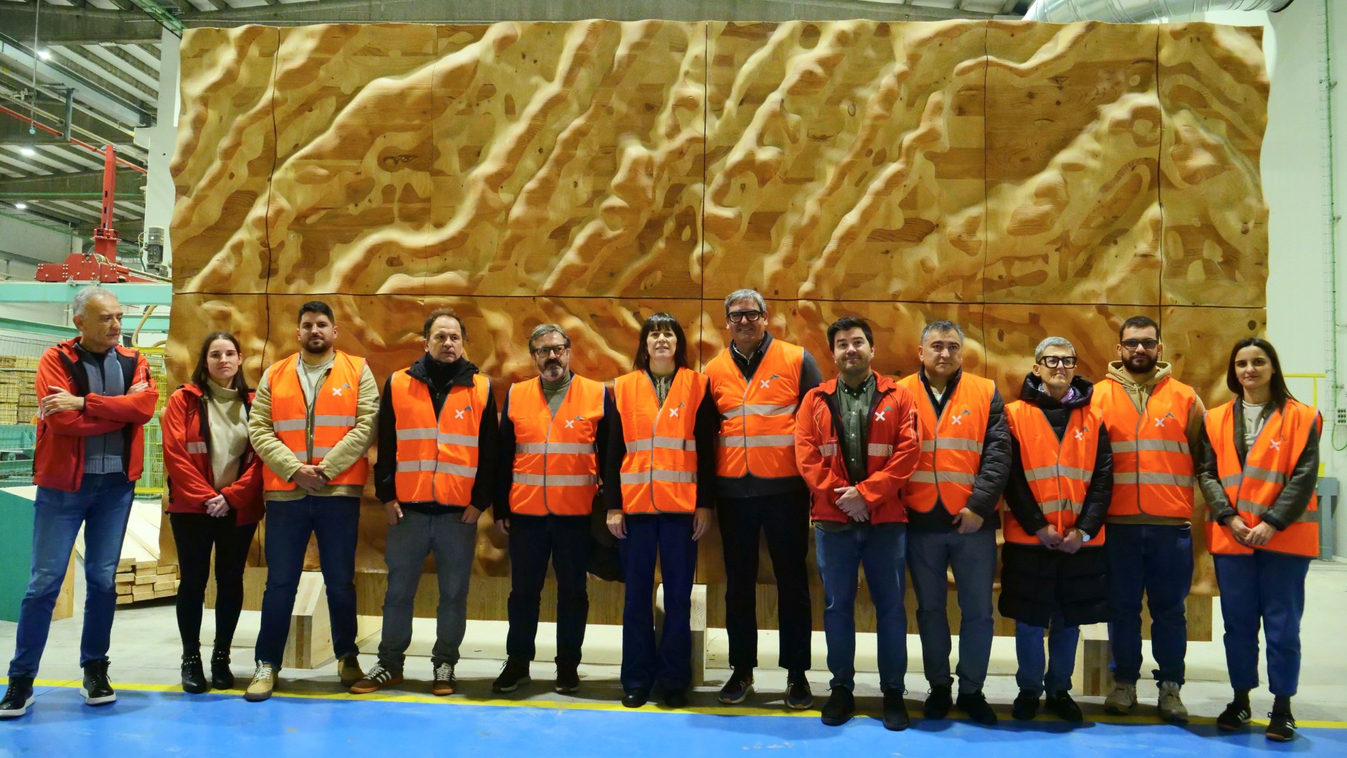 Ana Pontón visita las instalaciones de Xilonor en Coirós