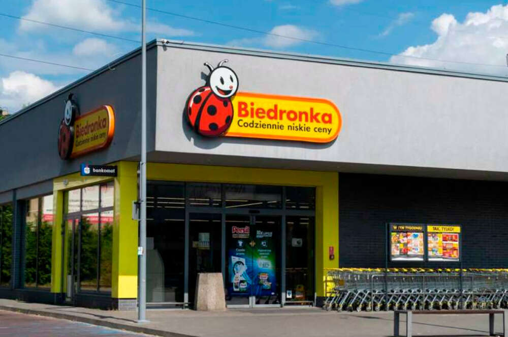 Exterior de un supermecado Briedronka