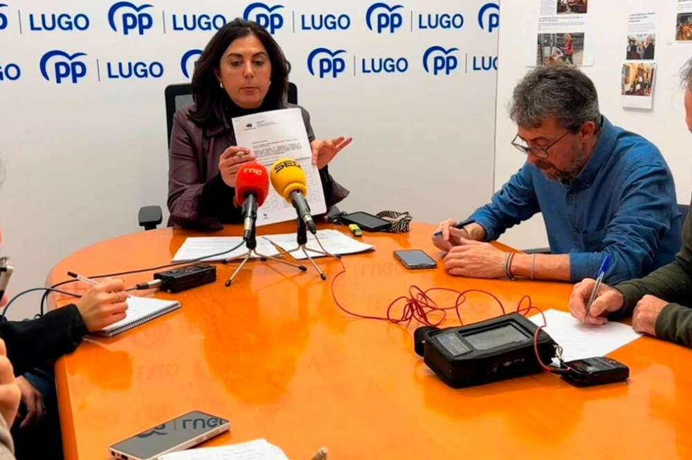 Elena Candia en rueda de prensa