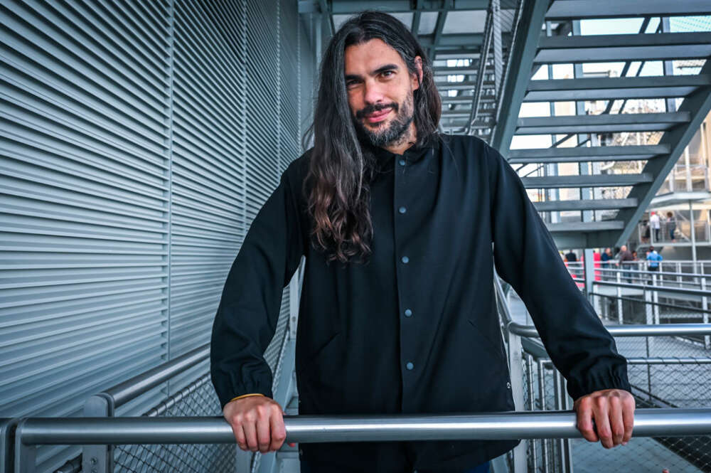 El director Óliver Laxe posa durante el Festival de Cine de Santander (FCS)