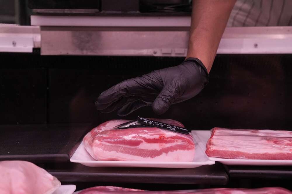 enta de productos porcinos, a 2 de diciembre de 2025, en Barcelona, Catalunya (España).