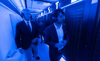 Alfonso Rueda, presidente de la Xunta, y Lois Orosa, director del Cesga, en el acto de inauguración del superordenador Finisterrae III / Xunta