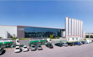 Fábrica de Grupo Lence en O Ceao (Lugo)