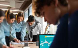 Personal de una empresa reunidos