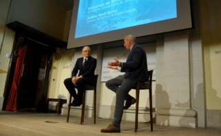 Fernando de Bunes, director de Sostenibilidad de Inditex, conversa con el director de Economía Digital Galicia, Julián Rodríguez