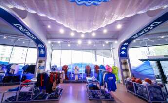 Imagen del interior de la renovada DeporTienda del Estadio Abanca-Riazor / RCD
