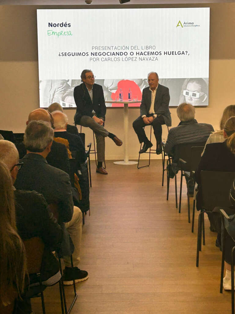 Acto de presentación do novo libro de Carlos López Navaza