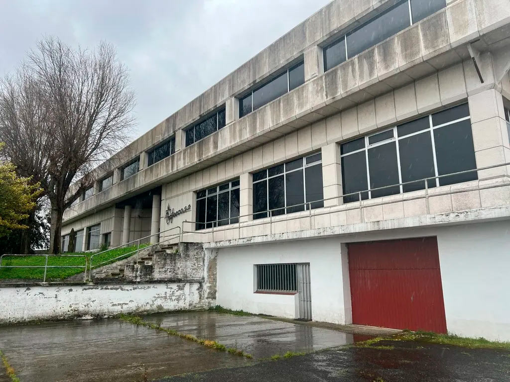 Nave industrial en venta en el polígono de Sabón