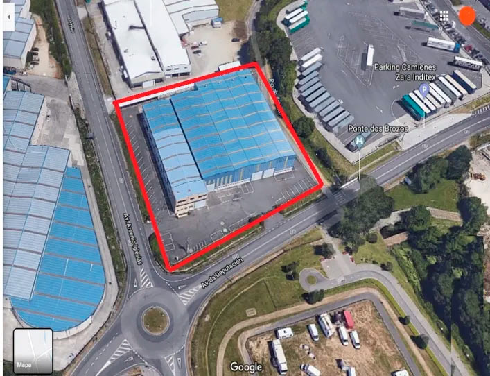 Nave industrial en venta en el polígono de Sabón al lado de Inditex