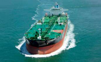 petrolero en alta mar