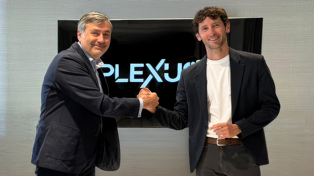 Plexus entra en la tecnología aplicada al deporte con la compra de Olocip, del exfutbolista Esteban Granero