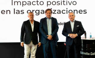Venancio Salcines, socio director de CESUGA; Ignacio Rivera, presidente de Hijos de Rivera; y Pablo Junceda, director general del Sabadell Gallego