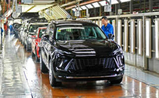 Imagen del interior de la línea de montaje de una factoría de SAIC Motor