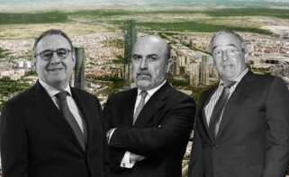 Imagen de los presidentes de Copasa, Puentes y San José, delante de una recreación de la Operación Chamartín, que desarrolla en Madrid el grupo de Jacinto Rey, junto con BBVA y Merlin