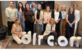 Junta directiva de Dircom Galicia, a la que se incorporan Henar L. Senovilla y Beatriz Díaz
