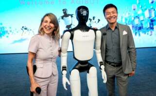 La vicepresidenta Yolanda Díaz en la empresa de robótica e inteligencia artificial AgiBot