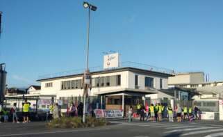 Imagen de las movilizaciones en la planta de Nestlé en Pontecesures ante el despido de 27 trabajadores propuesto por la compañía / CIG