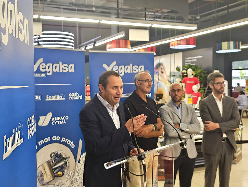 Imaxe da presentación da nova edición do programa ‘Cata a lata’ no hipermercado Eroski de Nigrán / Vegalsa-Eroski