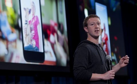Mark Zuckerberg promete centrarse en la seguridad: contratará a 20.000 empleados para ello. EPA/PETER DaSILVA