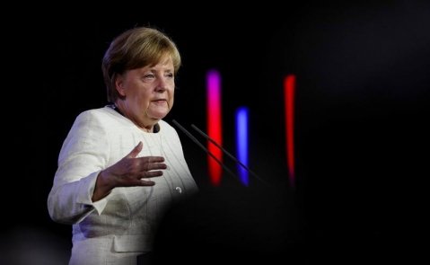 La canciller alemana Angela Merkel habla durante un acto en Hannover / EFE