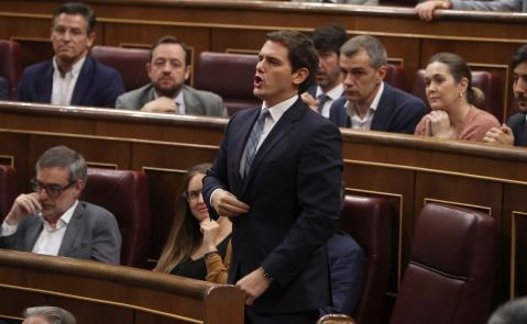 Albert Rivera vota 'No' en el Congreso / EFE