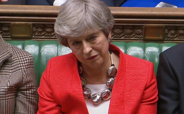 La primera ministra británica, Theresa May, durante una de las últimas sesiones parlamentarias sobre el brexit. /EFE