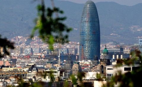 Barcelona presenta su candidatura para la Agencia del Medicamento (EMA). La Torre Agbar acogería la EMA en la capital catalana. EFE/ED/arc