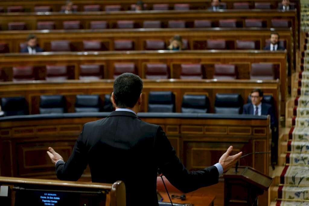 El presidente del Gobierno, Pedro Sánchez, al explicar en el Congreso su plan de desconfinamiento criticado por la oposición y algunas autonomías | EFE/Archivo