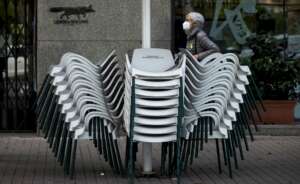 Una terraza de Barcelona cerrada al público | EFE/Archivo