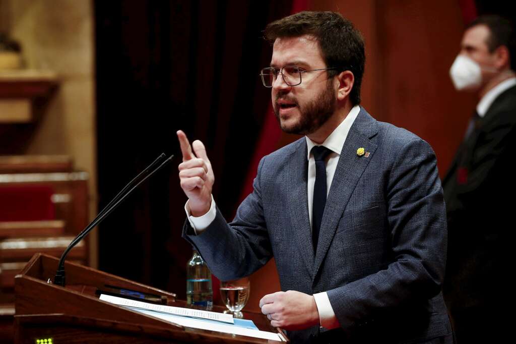 El vicepresidente del Govern en funciones de presidente y candidato de ERC a la Generalitat, Pere Aragonès, durante una intervención ante la diputación permanente del Parlament, el 20 de enero de 2021 | EFE/QG