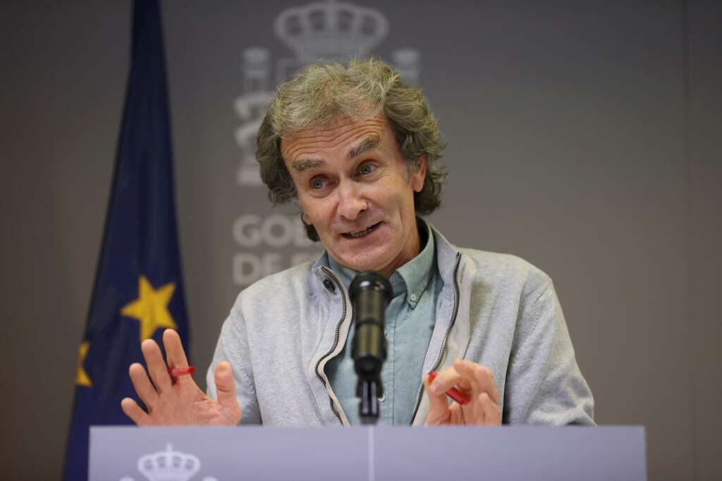 El director del Centro de Coordinación de Alertas y Emergencias Sanitarias del Ministerio de Sanidad, Fernando Simón, durante una rueda de prensa el 4 de febrero de 2021 en Madrid | EFE/JJM