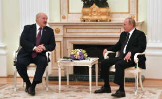 Moscow (Russian Federation), 09/09/2021.- Russian President Vladimir Putin (R) and Belarusian President Alexander Lukashenko (L) during their meeting in Moscow, Russia, 09 September 2021. The Belarusian President is on a working visit in Moscow. (Bielorrusia, Rusia, Moscú) EFE/EPA/MIKHAIL VOSKRESENSKIY / KREMLIN POOL / SPUTNIK MANDATORY CREDIT[MANDATORY CREDIT]