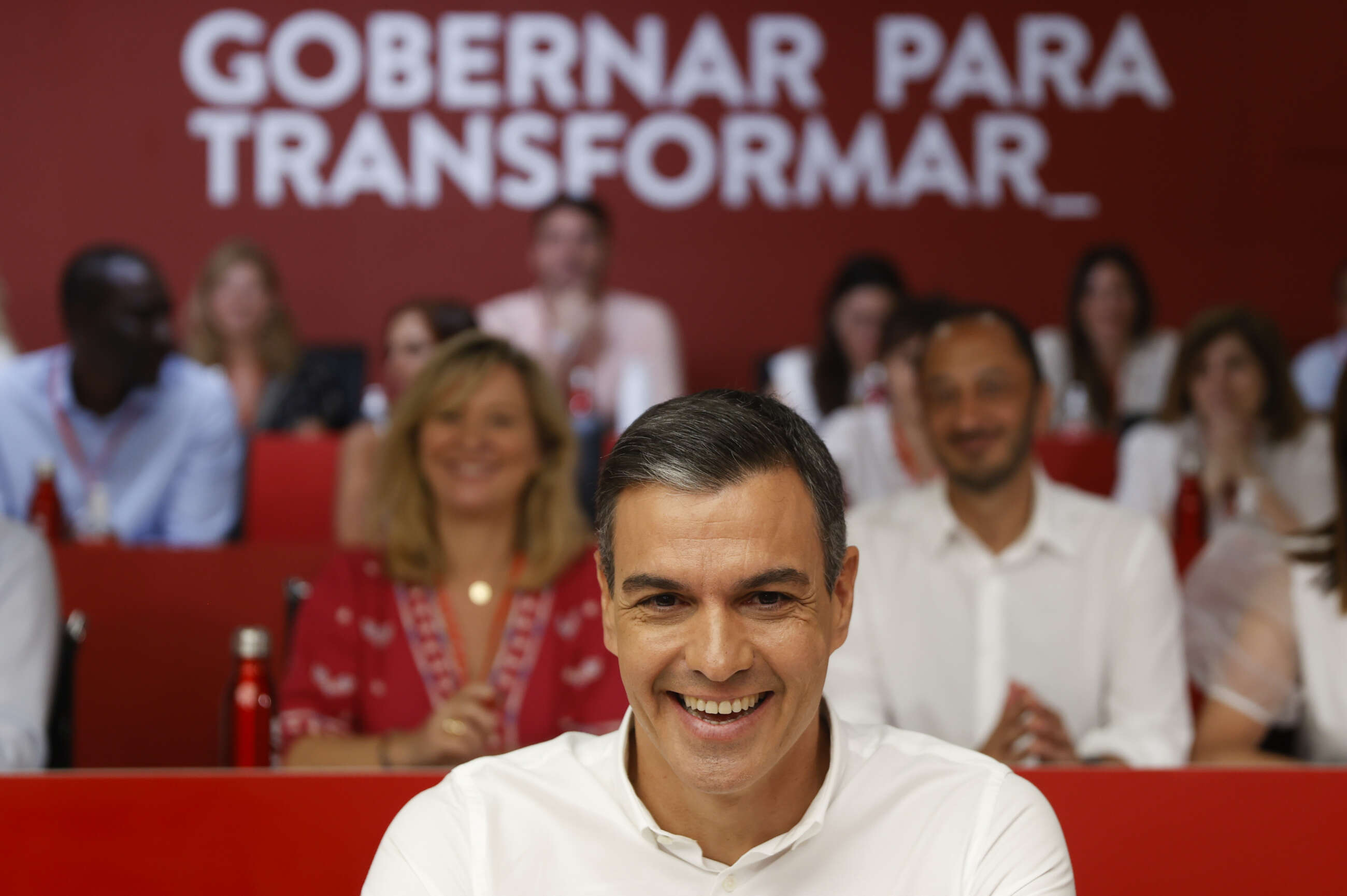 GRAF3994. MADRID, 23/07/2022.- El presidente del Gobierno, Pedro Sánchez, al inicio del Comité Federal extraordinario del PSOE que se celebra este sábado en la sede del partido. EFE/ Mariscal