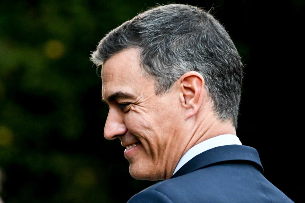Prague (Czech Republic), 07/10/2022.- Spain's Prime Minister Pedro Sanchez at the end of an informal EU summit in Prague, Czech Republic, 07 October 2022. EU leaders met in the Czech capital to discuss pressing issues such as Russia's invasion of Ukraine and the block's energy and economic situation. (República Checa, Rusia, España, Ucrania, Praga) EFE/EPA/FILIP SINGER