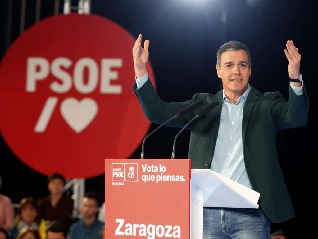 ZARAGOZA (ESPAÑA), 18/05/2023.- El presidente del Gobierno, Pedro Sánchez, participa en un acto de campaña del PSOE este jueves, en Zaragoza. EFE/ Javier Cebollada