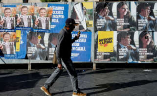 GRAFCAT4150. TARRAGONA, 09/05/2024.- Vista de carteles electorales pidiendo el voto en las elecciones catalanas del 12 de mayo en el centro de Tarragona. EFE/Enric Fontcuberta
