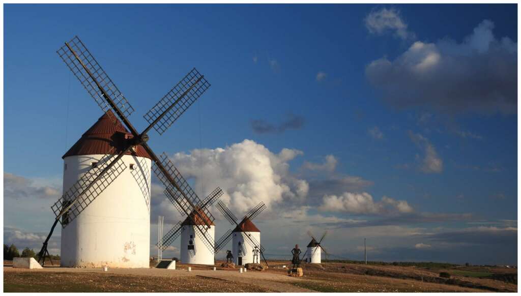 Molinos en Castilla La Mancha. Foto: Portal de turismo de Castilla La Mancha.