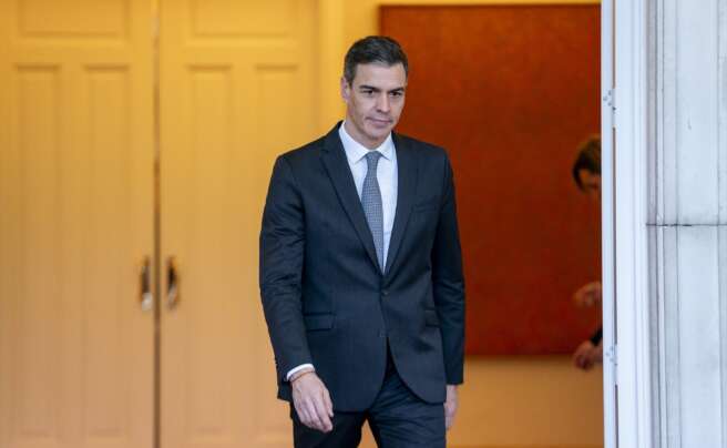El presidente del Gobierno, Pedro Sánchez, durante una reunión, en el Complejo de la Moncloa, a 27 de enero de 2025, en Madrid (España).Rutte se reúne por primera vez con Sánchez en España después de que fuera elegido el pasado mes de octubre, con el presupuesto para el gasto en defensa en el centro del debate. A. Pérez Meca / Europa Press 27/1/2025