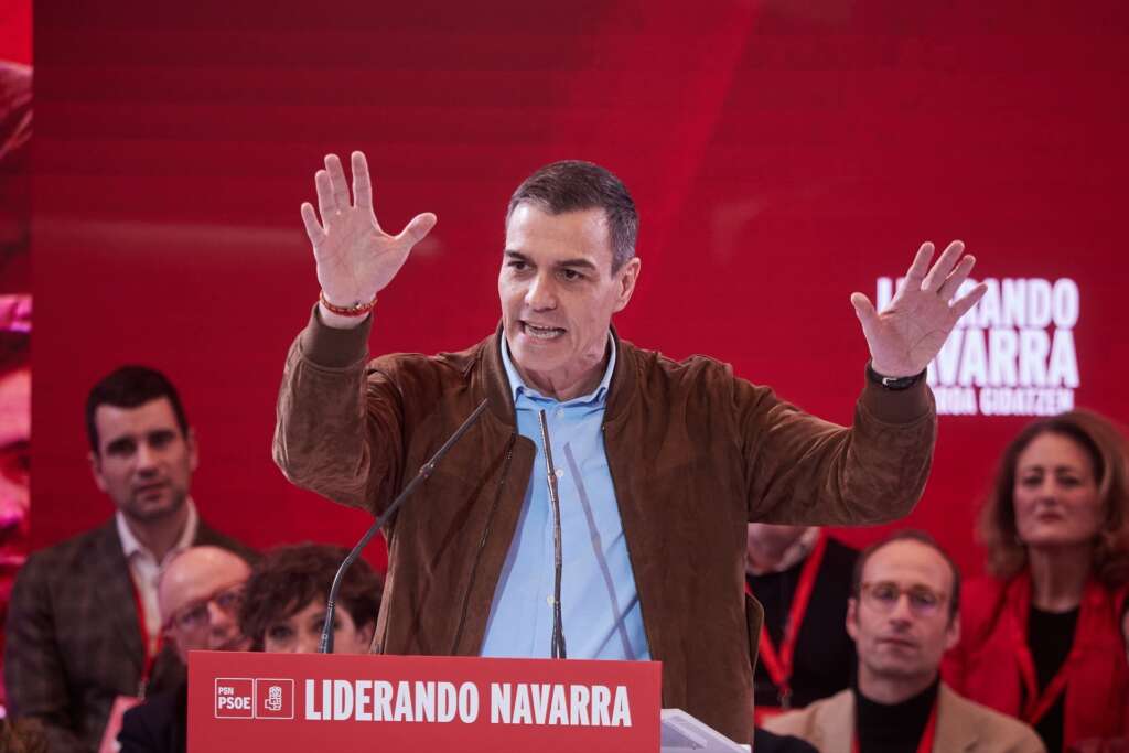 (Foto de ARCHIVO)
El secretario general del PSOE y presidente del Gobierno de España, Pedro Sánchez, durante el 13º Congreso del PSN, en el Palacio de Congresos Baluarte, a 22 de marzo de 2025, en Pamplona, Navarra (España). En el congreso, que dura todo el fin de semana, los socialistas debaten sobre su ponencia marco, un documento que reafirma su compromiso con el progreso de la comunidad foral.

Eduardo Sanz / Europa Press
22 MARZO 2025;PSN;CONGRESO;SOCIALISTAS;PRESIDENTE;CONGRESO REGIONAL
22/3/2025