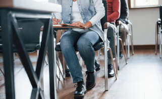 Estudiantes en la universidad. Foto: Freepik.
