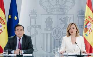 El ministro de Asuntos Exteriores, Unión Europea y Cooperación, José Manuel Albares y la ministra Portavoz, de Educación, Formación Profesional y Deportes, Pilar Alegría, durante una rueda de prensa posterior a la reunión del Consejo de Ministros en el Palacio de La Moncloa, a 10 de junio de 2025, en Madrid (España). Carlos Luján / Europa Press