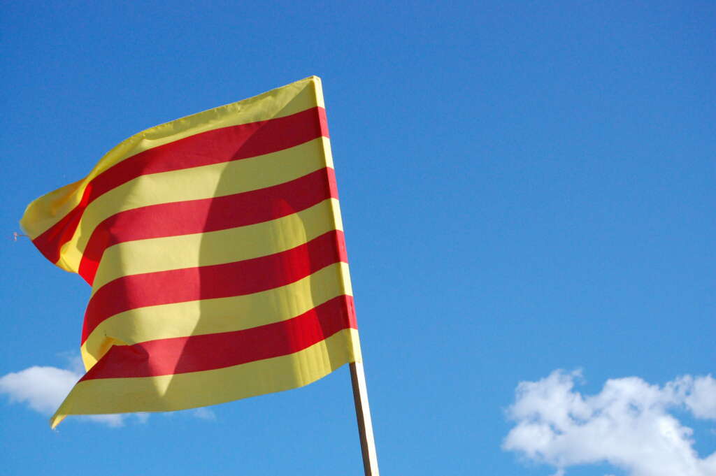 La bandera Cataluña. Foto: Freepik.