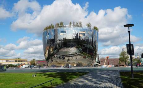 Depot o cómo serán los almacenes de los museos del futuro. Foto: Imane Rachidi | EFE.