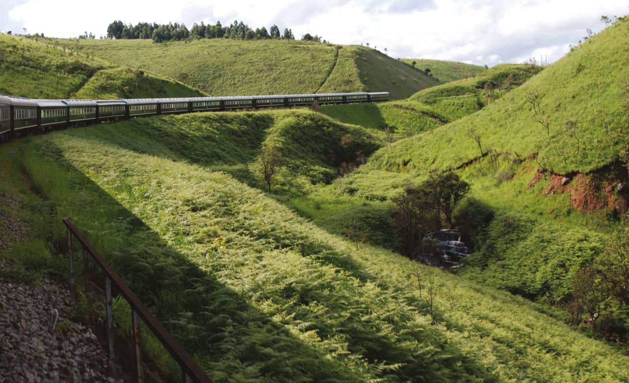 Por las colinas de Tanzania. Foto: Rovos Rail