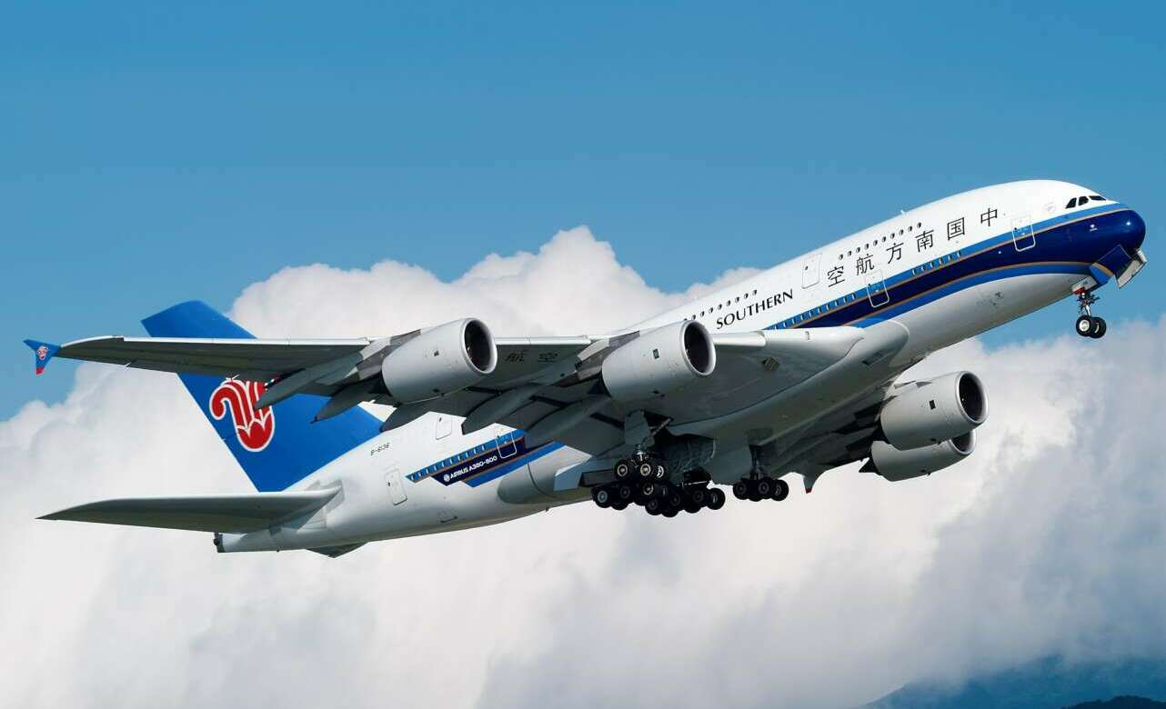 De los cinco A380 de China Southern, dos fueron destinados a un cementerio de aviones. Foto Melv_L - MACASR