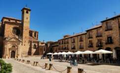 Plaza Mayor y catedral de Sigüenza