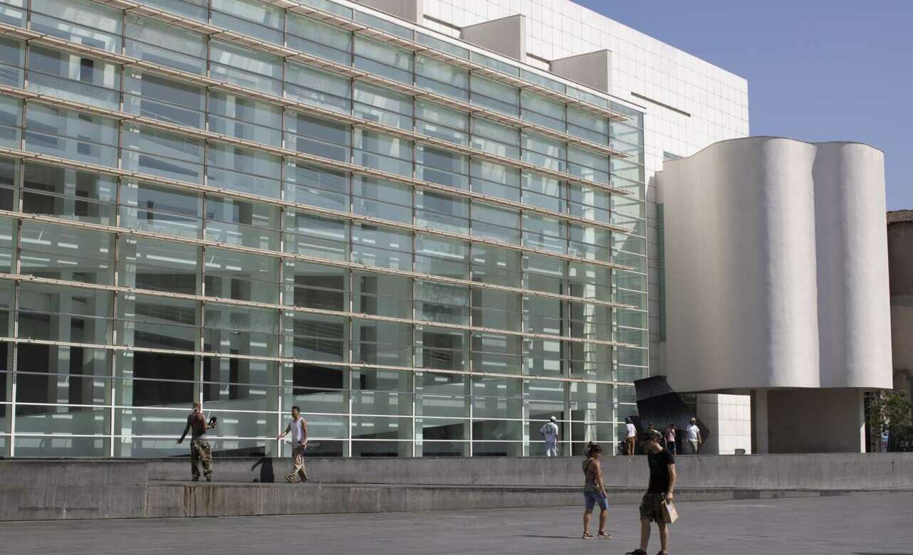 El Macba, diseñado por Richard Meier.