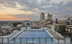 Piscina Hotel Emperador